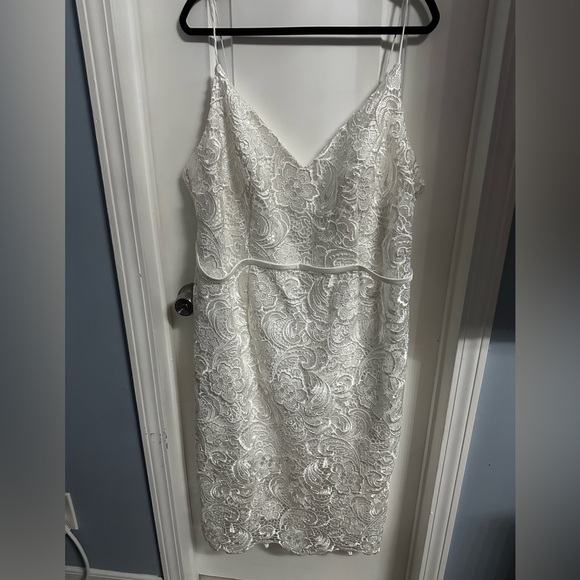 Lace bridal dress size 22W soft white - Picture 3 of 6